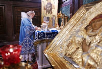 Патриарх Кирилл изолировал себя после контакта с больным COVID-19