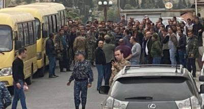 Группы добровольцев из СНБ Армении отправляются на передовую в Нагорный Карабах