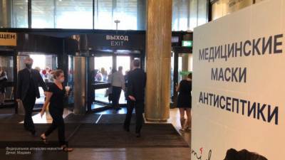 Более 70 нарушителей масочного режима выявили в магазинах Москвы