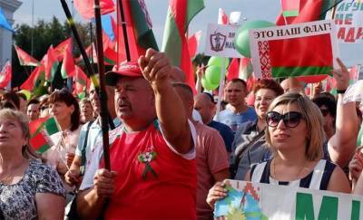 Журналисты разоблачили «карусель» на провластных шествиях в Минске и Бресте — фото