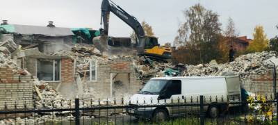 Строительная компания в Петрозаводске прокомментировала снос здания на Зареке