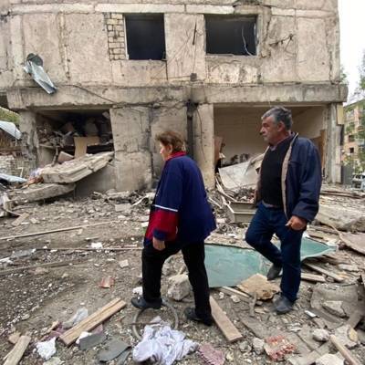 Беспилотник сбросил бомбу в центре Степанакерта