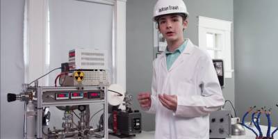 12-летний подросток собрал у себя дома действующий атомный реактор