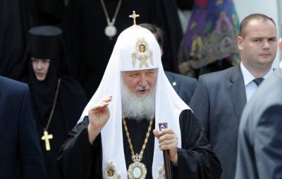 Патриарха Кирилла изолировали после контакта с заболевшим COVID-19