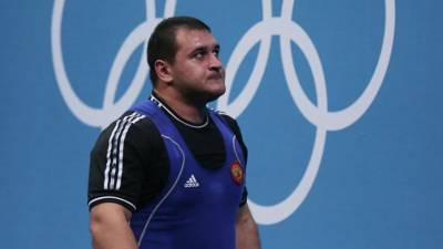 Шестеро российских тяжелоатлетов дисквалифицированы за допинг