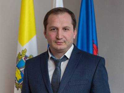 Чиновник по прозвищу «приличная принцесса» угрожает ставропольским депутатам из-за увольнения
