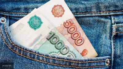 Школьницу из Хакасии поставили на учет в полиции за раздачу денег семьи