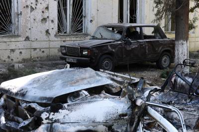 Пострадали россияне: подробности обстрела собора в Карабахе