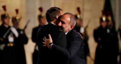 Пашинян благодарит Макрона за правду и ждет, что Франция признает Карабах