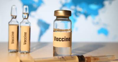Россию сочли виновной в отсутствии американской вакцины от COVID