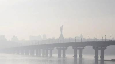 В Киеве снова фиксируют высокий уровень загрязнения воздуха