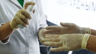 В России с марта выросла средняя цена на антисептики и перчатки