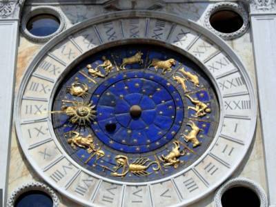 9 октября осторожнее нужно относиться к даче денег в долг - астролог