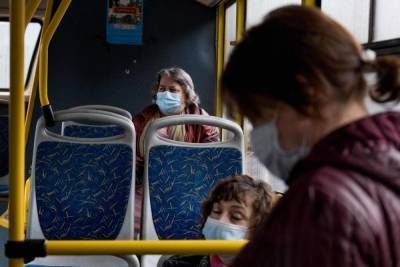 Эти способы защитят от коронавируса в общественном транспорте