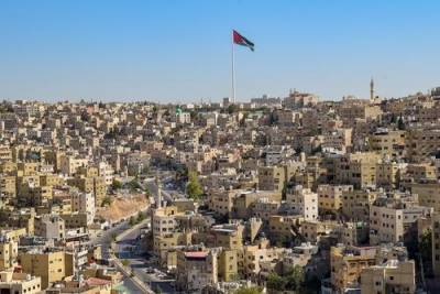 В Иордании ввели повсеместный режим ограничений на 48 часов для сдерживания пандемии COVID-19