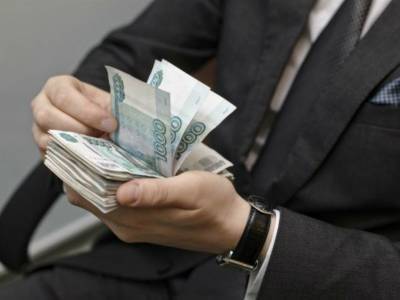 У миллионов россиян снизились зарплаты