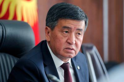 Сооронбай Жээнбеков - Кубатбек Боронов - Президент Киргизии принял отставку правительства и премьера - pnp.ru - Киргизия