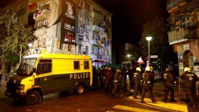 Беспорядки в Берлине: среди демонстрантов дети