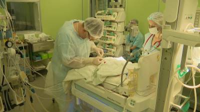 Белорусские хирурги провели сложнейшую операцию у новорождённого