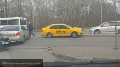 Петербургский таксист домогался подростка во время поездки