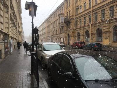 Теплый октябрь: когда ждать первый снег в Петербурге