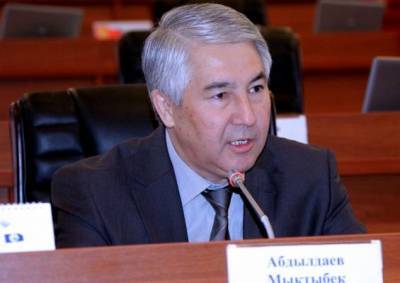 Спикер парламента Киргизии просит не давить на депутатов