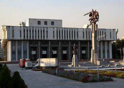 Президент Киргизии объявил режим ЧП на территории Бишкека