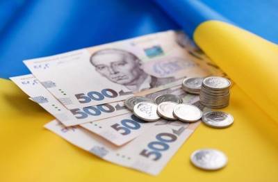 Доходы украинцев во втором квартале составили почти 870 миллиардов. Зарплата меньше 50%
