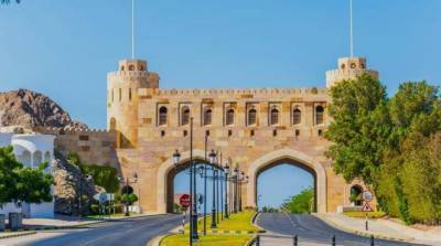 Оман с 11 октября вводит комендантский час из-за COVID-19