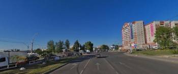 В Вологде лихач на иномарке вылетел на тротуар (видео)