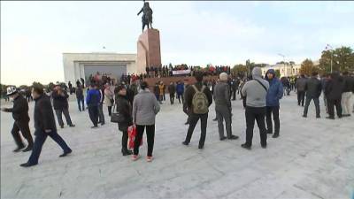 В Бишкеке начались столкновения