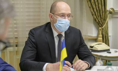 Коронавирусный кризис в Украине: Шмыгаль поручил привлечь ресурсы НАНУ для увеличения количества койкомест