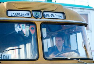 Фильм «Цой» выйдет в российский прокат после премьеры в Варшаве