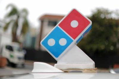 Акции Domino's Pizza начали восстановление после обвала накануне