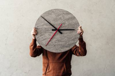 В Раде зарегистрировали чудодейственный законопроект о переводе часов