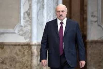 Александр Лукашенко - Анджей Дуда - Рафал Тшасковский - Лукашенко порекомендовал Польше разобраться с итогами своих выборов - versia.ru - Белоруссия - Польша