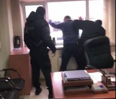 Замначальника НГДУ одной из «дочек» «Роснефти» в ХМАО задержали по подозрению во взятках
