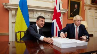 Украина просит защиты у Великобритании, опасаясь белорусского сценария