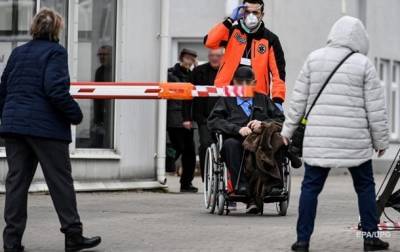 В Польше четыре дня подряд фиксируют рекордные показатели по коронавирусу
