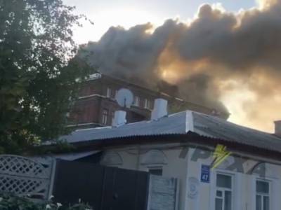 В Харькове произошел крупный пожар: огонь объял историческую застройку
