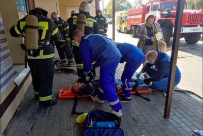 9 спасателей и 2 пожарных расчета работали на автостанции в Богородицке