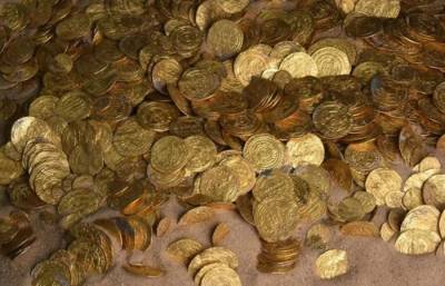 В Израиле подростки нашли 425 золотых загадочных монет 1000-летней давности