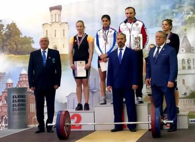 Сыктывкарка Екатерина Исакова стала серебряным призером Первенства России по тяжелой атлетике