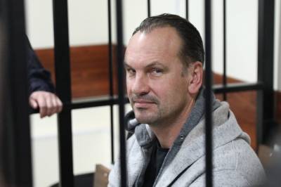 Суд арестовал топ-менеджера банка "Траст" Михаила Хабарова