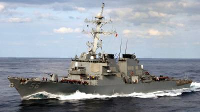 Китай обвинил американский эсминец в нарушении морских границ