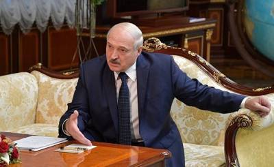 «Плакала на шее». Лукашенко рассказал о спасении Тихановской (БелТА)