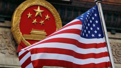 Китай заявил о вторжении в свои территориальные воды эсминца США