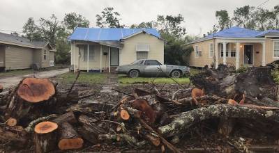 Ураган Дельта нанесет удар по району Луизианы, где несколько недель назад бушевала Лаура