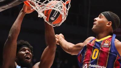 «Зенит» обыграл «Барселону» в матче чемпионата баскетбольной Евролиги