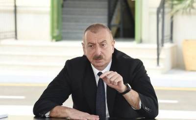 Азербайджан пытается отвлечь внимание от Турции, которая лезет в войну в Карабахе